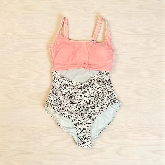 Eomenie One Piece Swimsuit XL Light Pink Print – Tummy Control Cutout - Picture 5 of 9